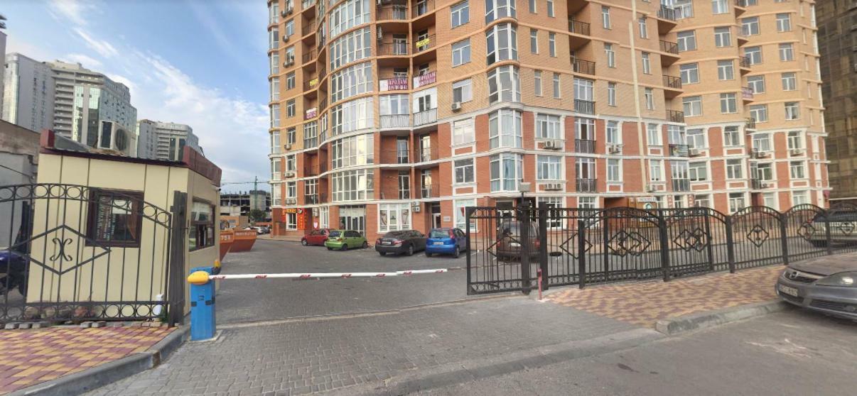 Family Apartments Aquamarine Of Arcadia Odesa Exterior foto